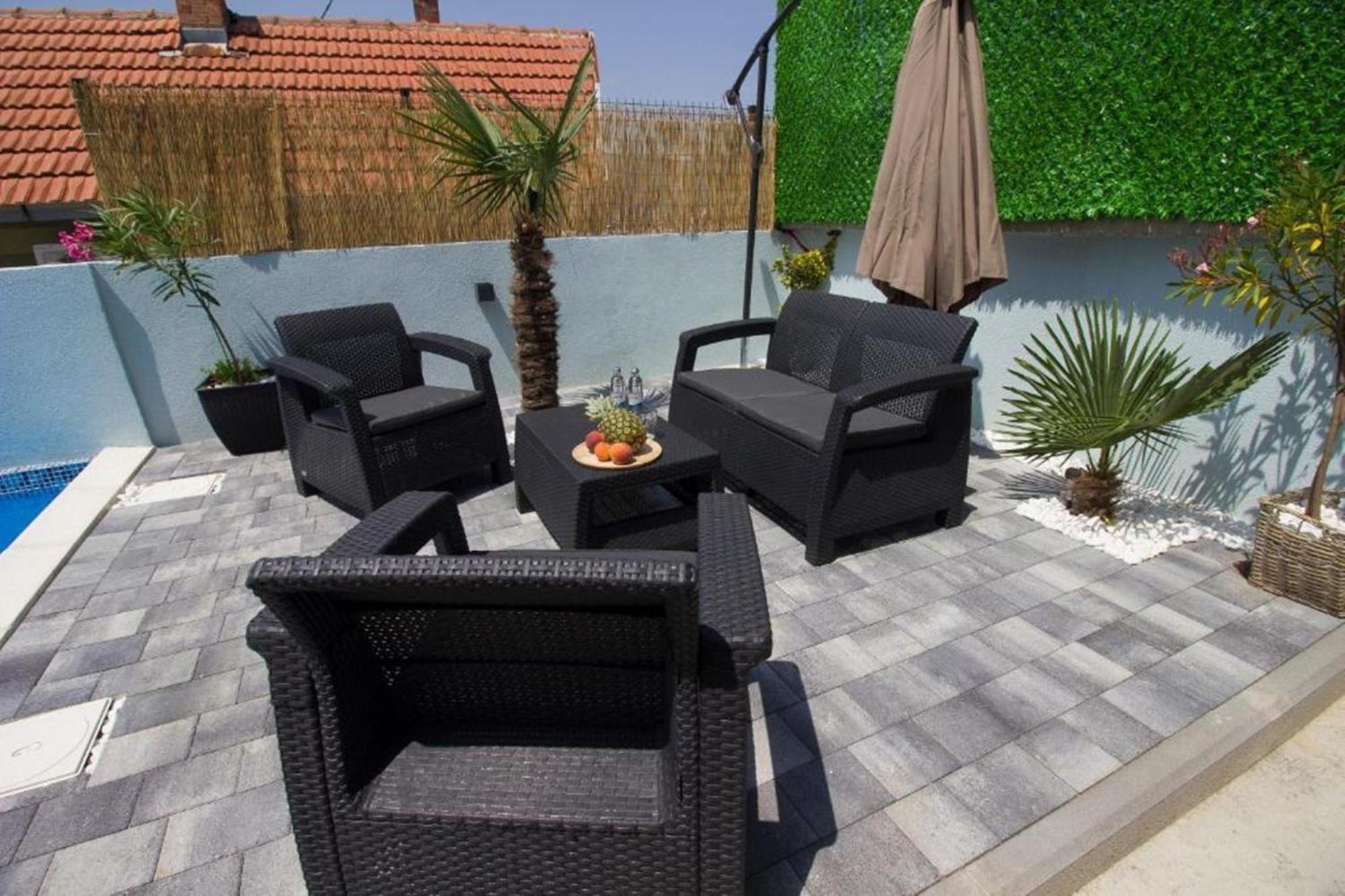 Summer House With Heated Swimming Pool Mostar Exteriör bild